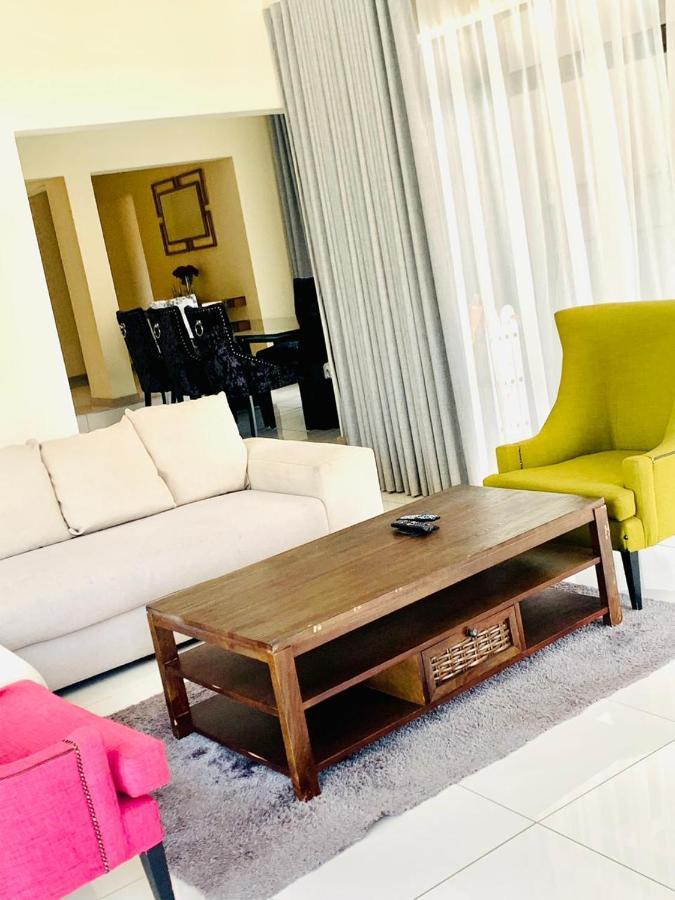 774Ways Holiday Home Hartbeespoort Eksteriør billede