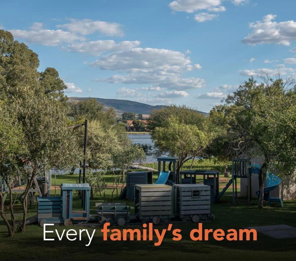 774Ways Holiday Home Hartbeespoort Eksteriør billede